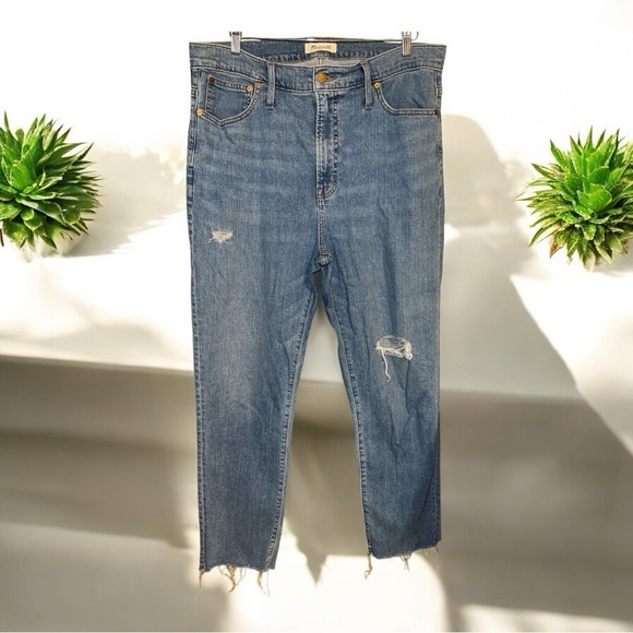 Madewell Classic Blue Ripped Jeans - Picture 4 of 6